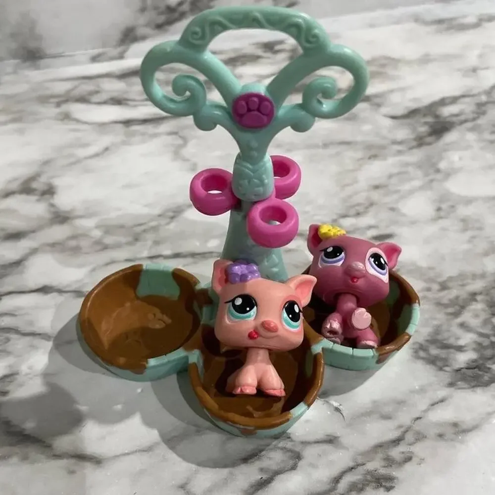 Littlest pet shop baby pig